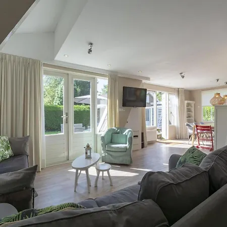 Cozy With Garden Holiday home
