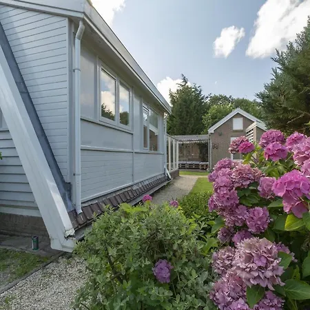 Holiday home Cozy With Garden